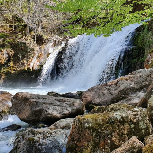 Location Ax-Les-Thermes Cascade